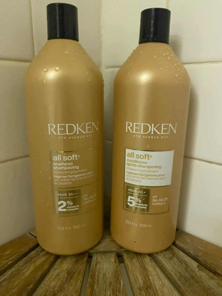 Redken All Soft giúp tóc mềm mượt và dễ vào nếp