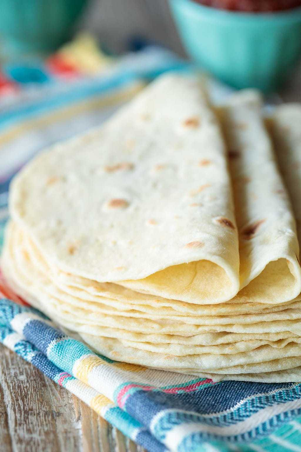 Cách làm bánh Tortilla mềm mại