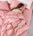 Nệm memory foam có khả năng ôm sát cơ thể và giảm áp lực