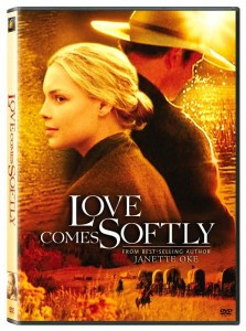 Áp phích phim Love Comes Softly, giới thiệu Marty và Aaron Claridge khi họ đi về phía tây để tìm kiếm cơ hội mới, và Marty phải đối mặt với những thách thức của việc làm góa phụ cho đến khi cô kết hôn theo thỏa thuận với Clark Davis
