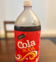 Signature Select Cola từ Safeway có hương vị gần giống Coca-Cola nhất.