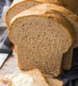 Bánh mì soft wheat bread nướng giòn ăn kèm bơ và mứt